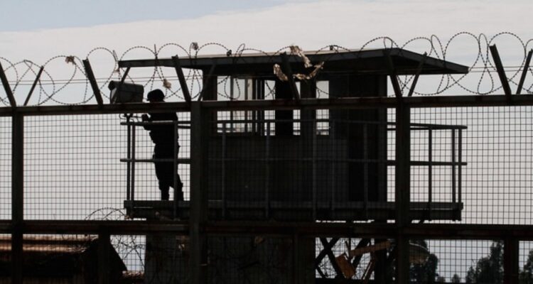 condena a 10 años y un día de presidio a autor de homicidio en penal Santiago I