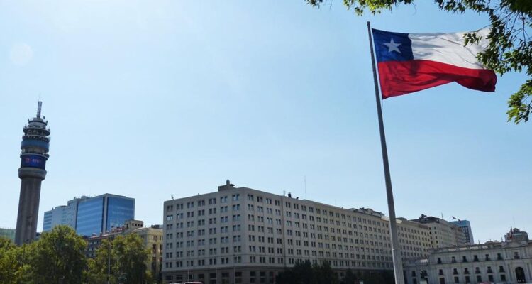 Cepal sitúa a Chile entre países que menos crecerán en 2022 y dice que Venezuela vivirá lo contrario