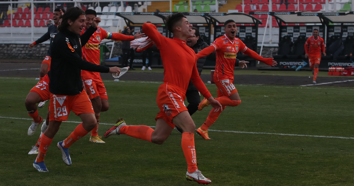 Cobreloa recibe apoyo de Codelco para salir de la crisis financiera.