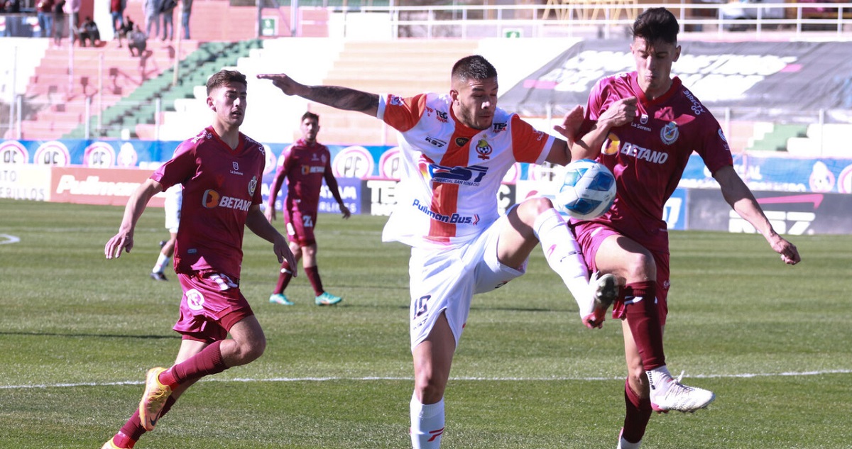 Cobresal y La Serena igualaron en el estadio El Cobre.