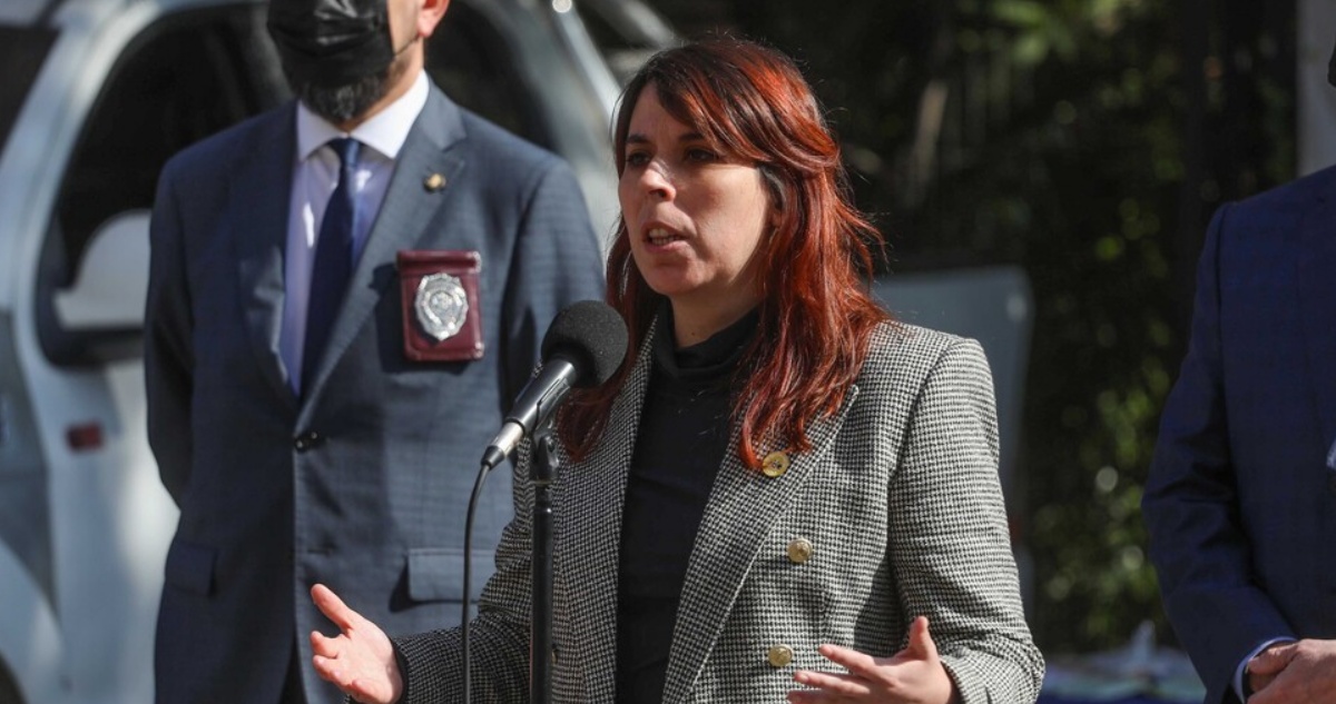 Delegada Metropolitana por desalojo de comercio en Maipú