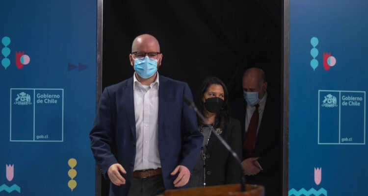Oficialismo acusa a Contraloría de estar a punto de pasar “línea de la arbitrariedad” por Jackson
