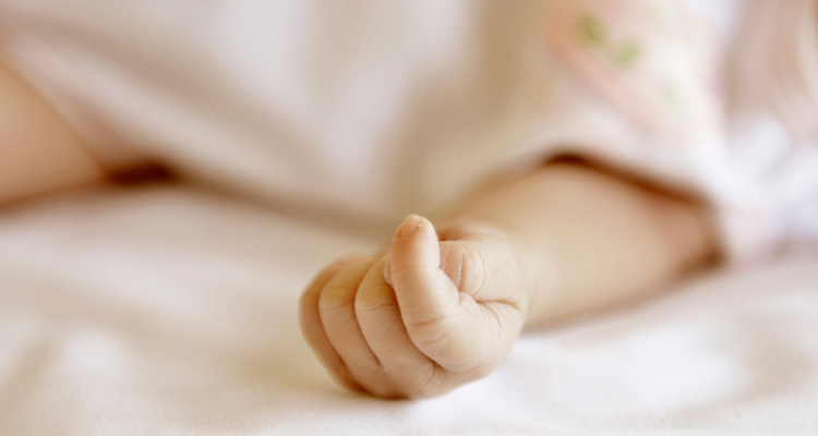 Suprema ordena vacunar a lactante luego que sus padres se negaran por motivos regiliosos