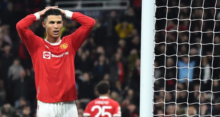 Gary Neville con todo contra Cristiano Ronaldo