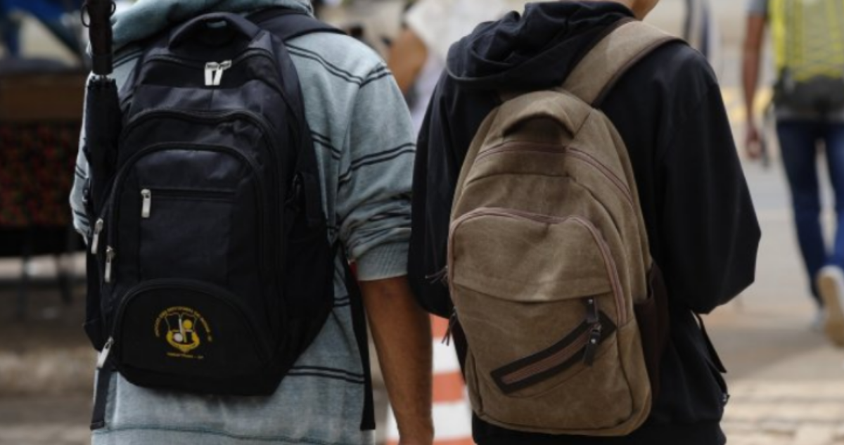 cuech por educación pública