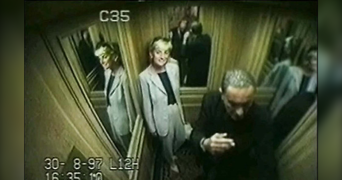 Diana y Dodi en el ascensor del Hotel Ritz