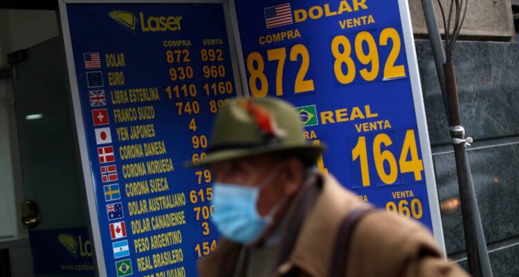 El dólar muestra fuertes caídas luego de una menor inflación en EEUU