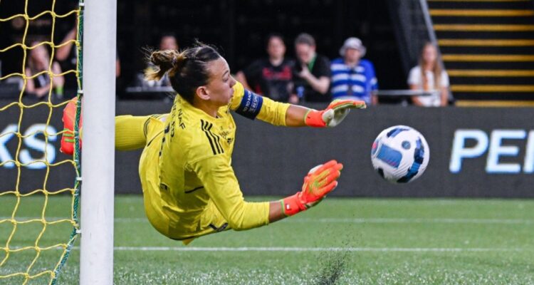 Twitter I @OLfeminin