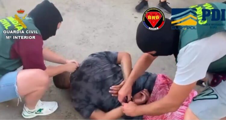 Foto detención de banda con miembros de Chile