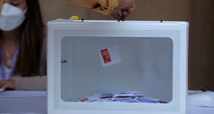 Extranjeros habilitados para votar en Chile