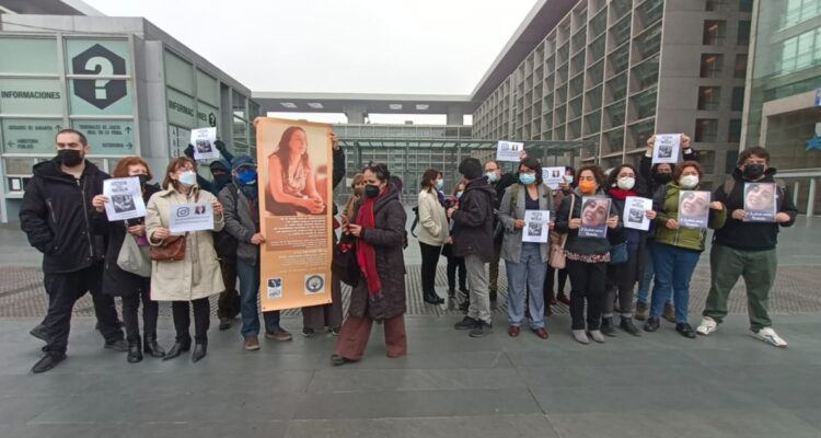 Familia presenta querella por presunto femicidio de Natalia Hidalgo