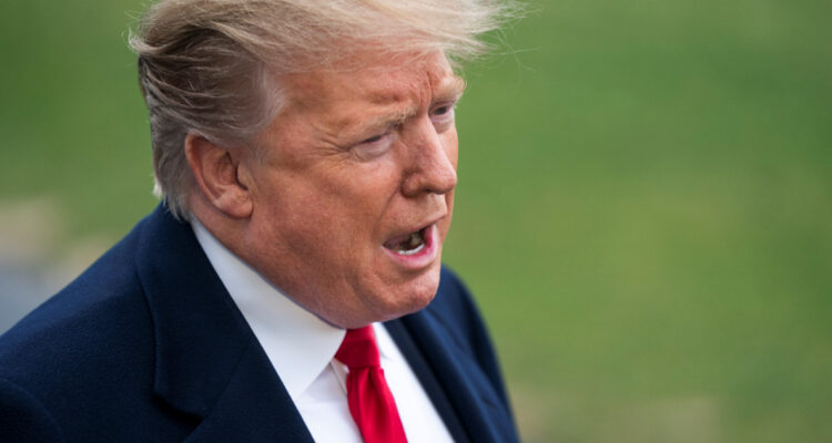 FBI allana mansión en Florida del expresidente Donald Trump Está sitiada