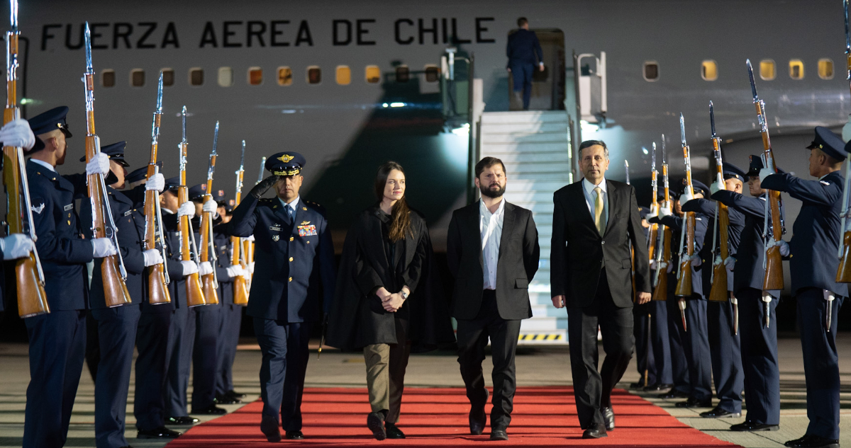 Gabriel Boric llega a Colombia para investidura presidencial del izquierdista Gustavo Petro