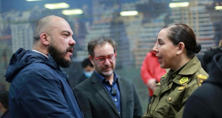 Gobierno asegura que robo violento de autos en la RM cayó un 7,5% desde mayo a julio