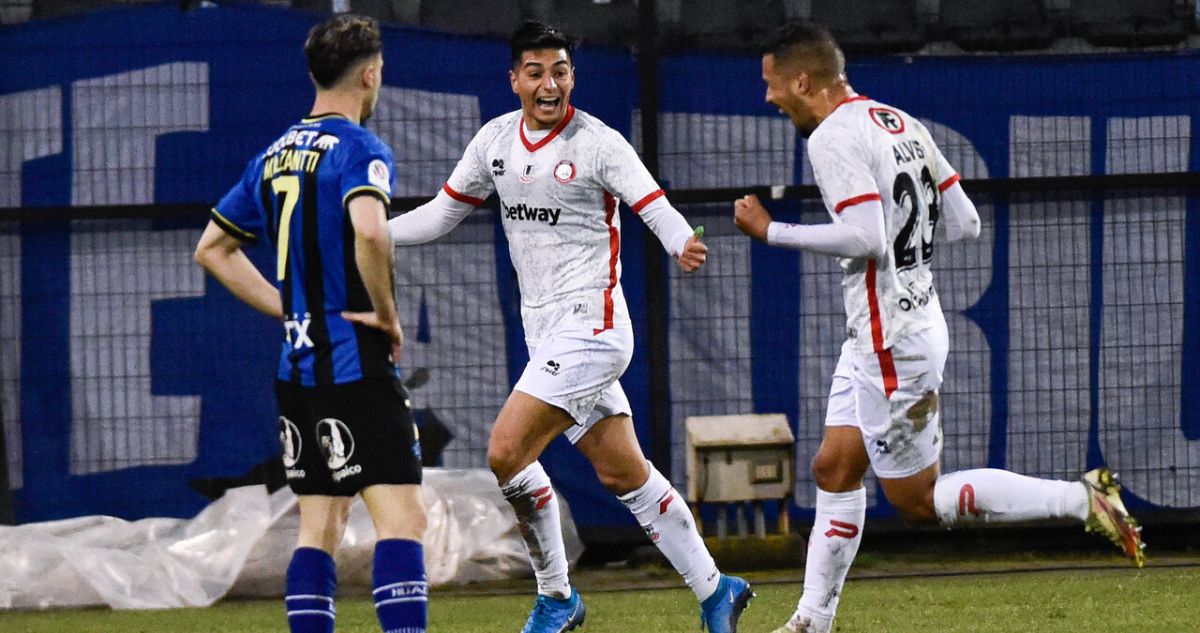 Huachipato cayó goleado ante La Calera por el Campeonato Nacional.