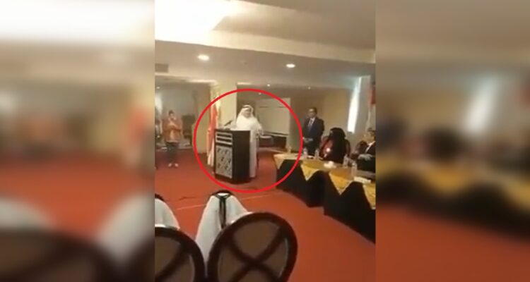 Importante empresario saudí colapsa y muere mientras daba un discurso en Egipto