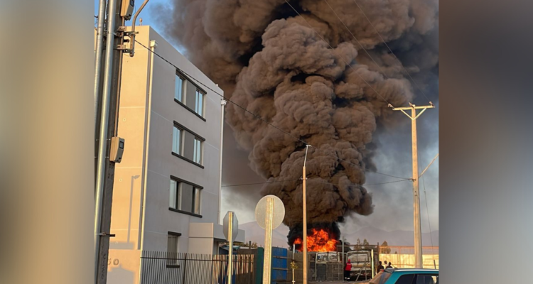 incendio en basural de la serena