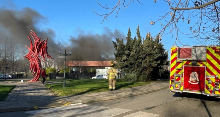 Incendio en Universidad de Talca