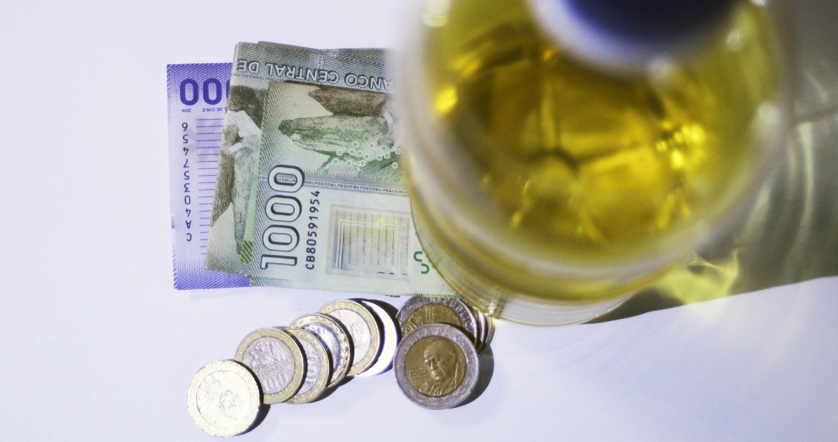 El poder adquisitivo de los chilenos cae por noveno mes consecutivo a causa de la inflación