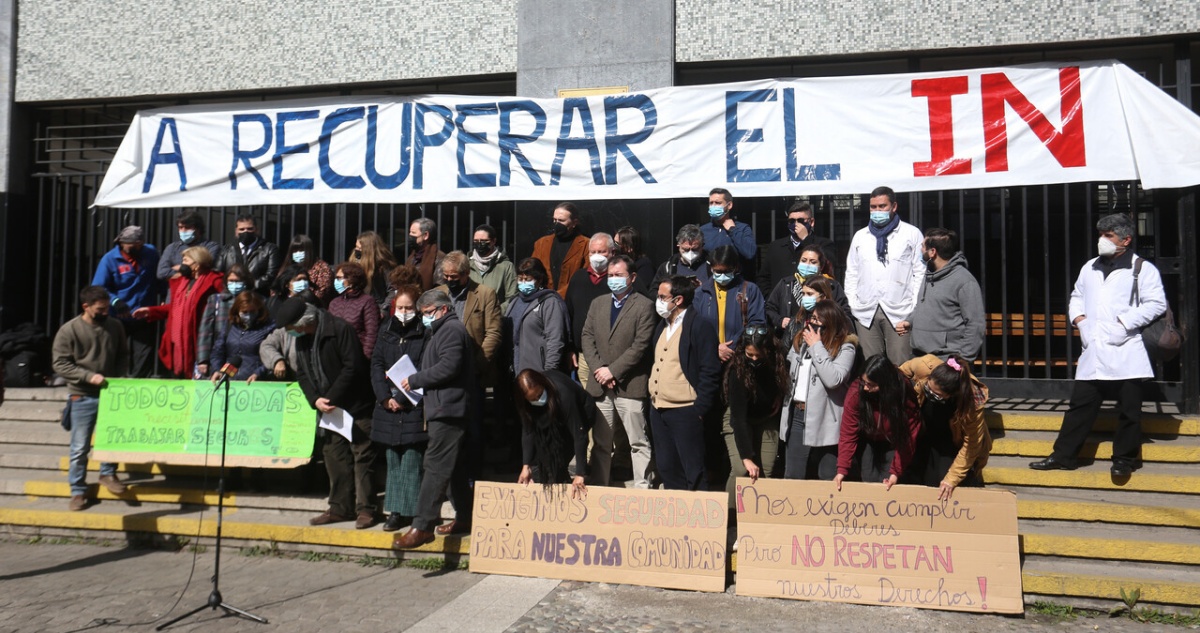 Profesores del Instituto Nacional manifiestan descontento por violencia
