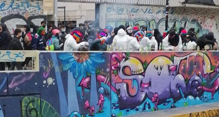 Rectoría del Instituto Nacional denuncia principio de incendio y saqueo al interior del recinto