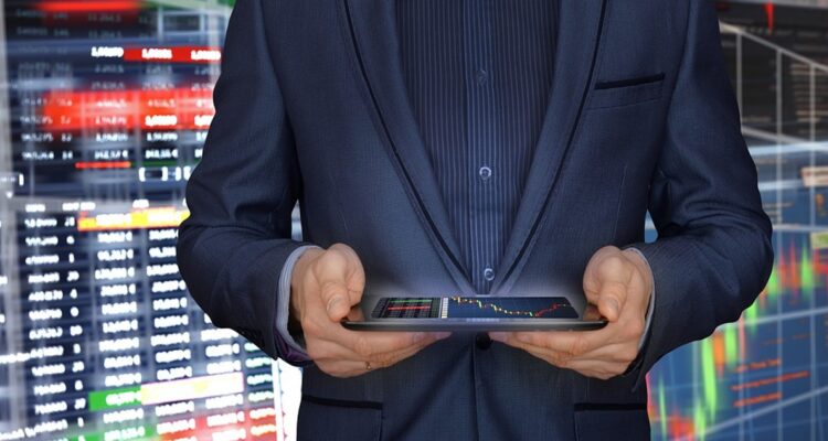 Cadena de tiendas de EEUU se hunde en la bolsa tras salida de multimillonario accionista