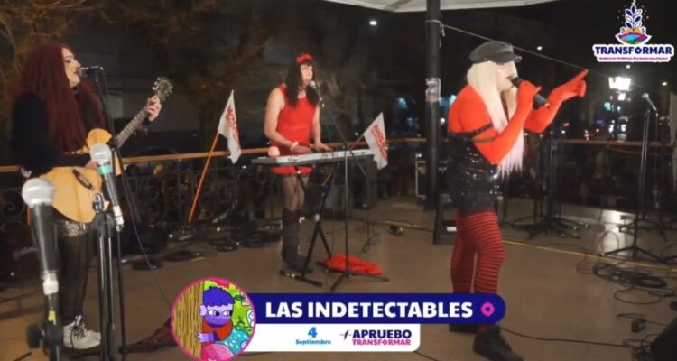 Irina La Loca, coanimadora en acto de Apruebo Transformar: “Pensé que en mi comunidad había códigos”