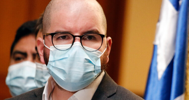 Jackson se dice tranquilo y abierto a colaborar tras acusación de malversación de fondos públicos