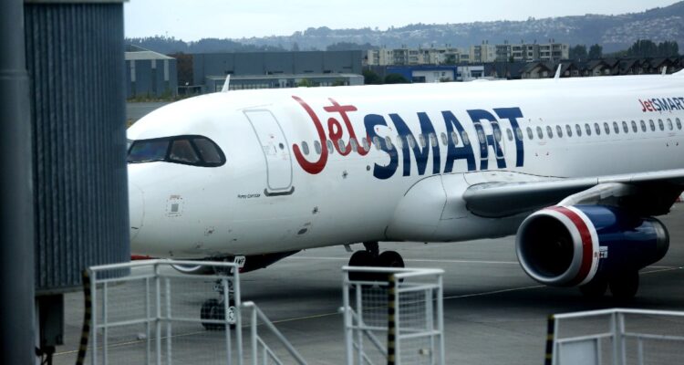 JetSmart suspenderá por un tiempo determinado los vuelos desde y hacia Punta Arenas