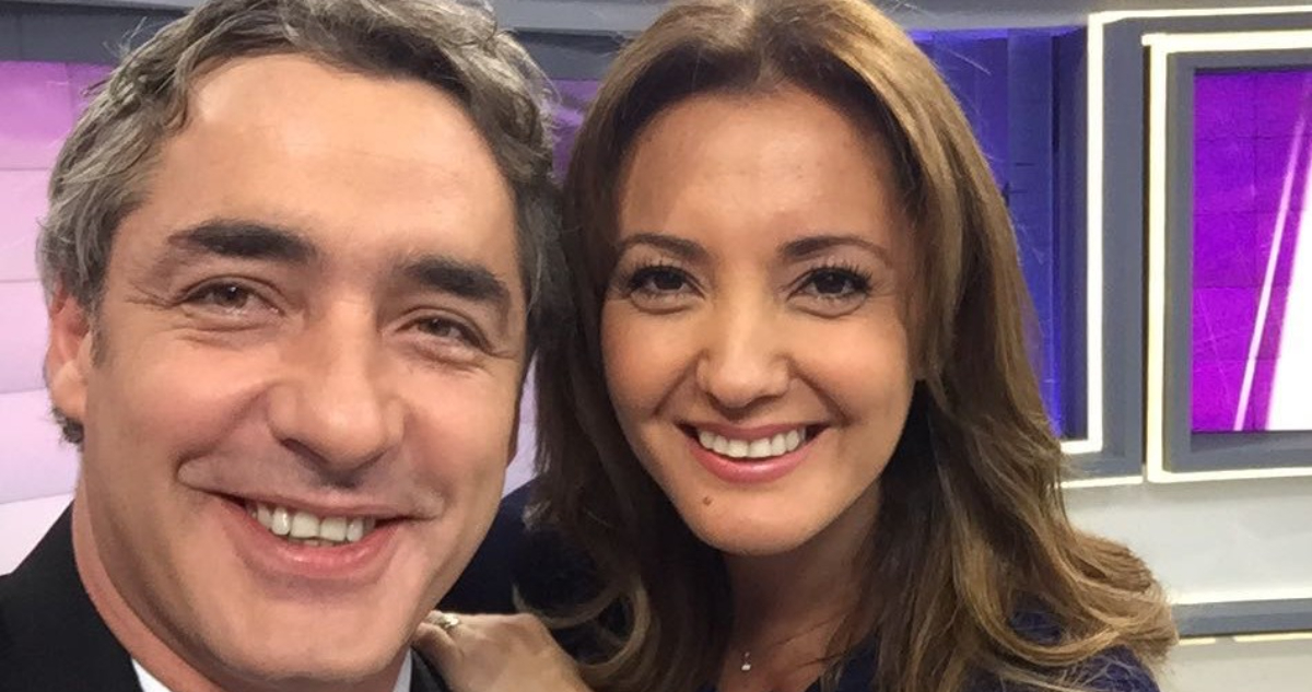 Los periodista Priscilla Vargas y José Luis Repenning en el set de Meganoticias. La periodista recordó a histórica dupla de Canal 13 en medio de rumores de abandonar el canal.