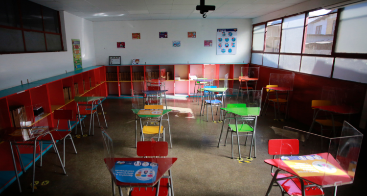 Liceo Industrial de Puerto Montt continúa con prohibición de funcionamiento a 4 semanas de cierre