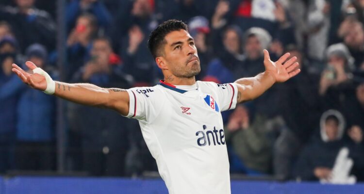 Luis Suárez anotó con Nacional.