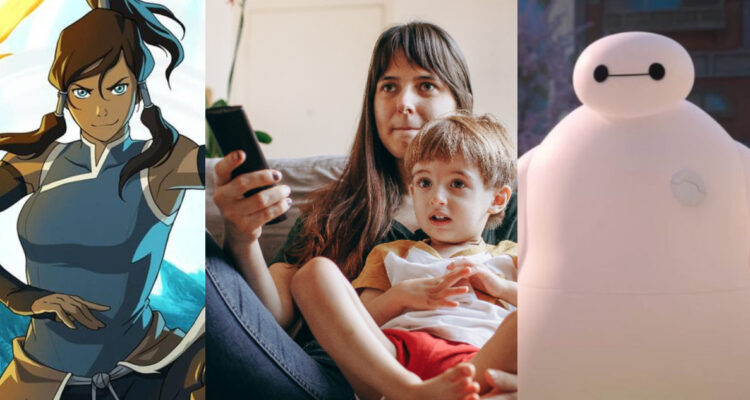 Una imagen de Korra de La Leyenda de Korra, al centro una madre viendo televisión con su hijo, y a su lado Baymax, el robot de la serie de Disney.