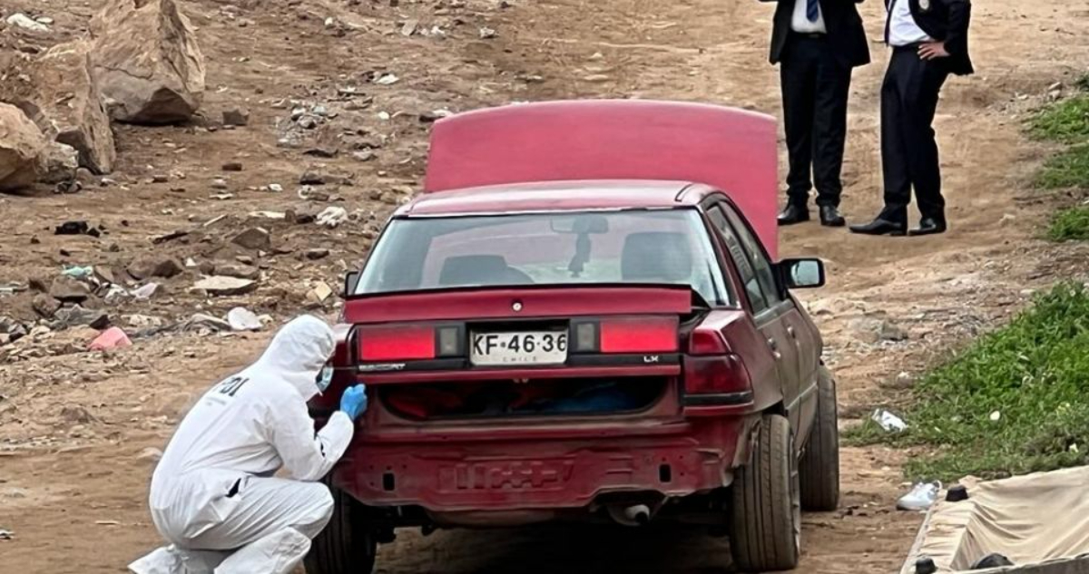 Encuentran un cuerpo al interior del maletero de un auto en una toma de Coquimbo