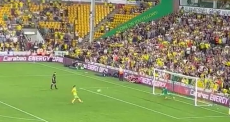 Marcelino Núñez convirtió su primer gol con el Norwich City.