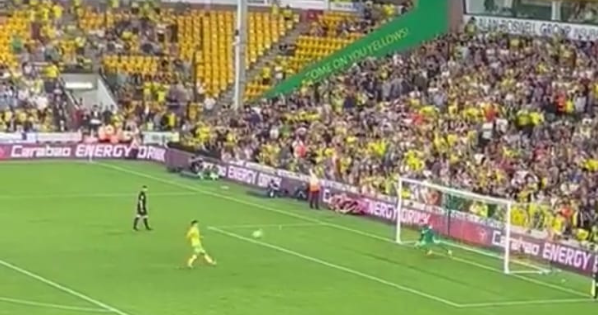 Marcelino Núñez convirtió su primer gol con el Norwich City.