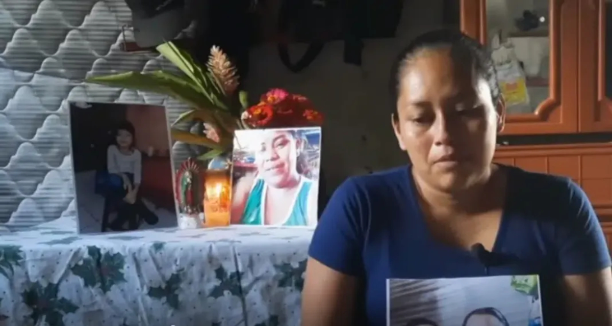 Tía de la niña guatemalteca de 5 años, que se ahogó en el Río Bravo, de luto por su pérdida.
