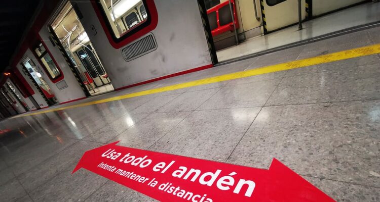 Servicio parcial en la Línea 1 del Metro: hay 7 estaciones cerradas por persona en la vía