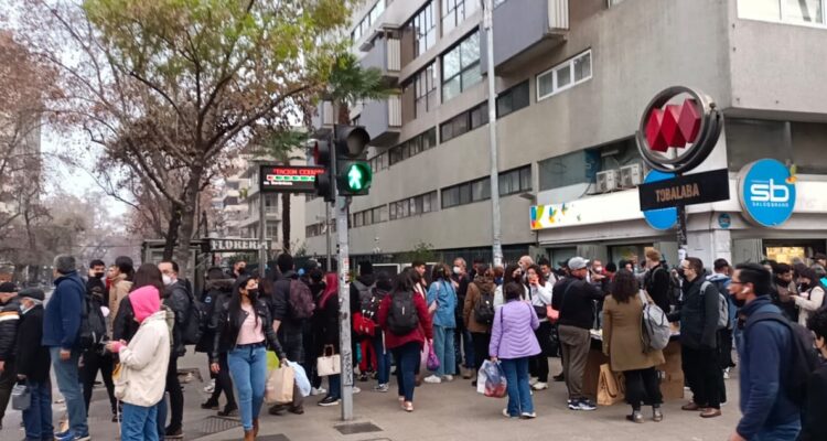 Metro suspende servicio en 7 estaciones de Línea 1 por procedimiento de emergencia