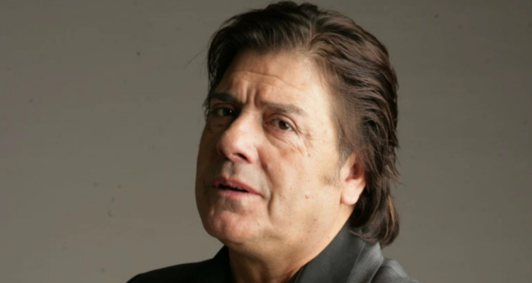 A los 69 años muere Zalo Reyes, el “gorrión de Conchalí”