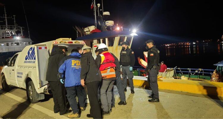 muerte buzo centro de cultivos