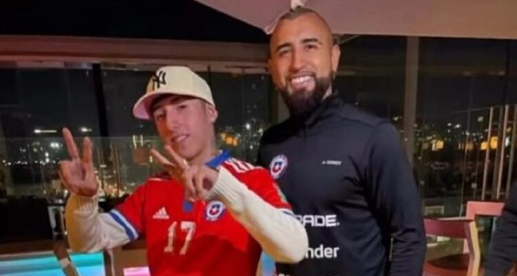 Nueva camiseta de La Roja fue filtrada por Pailita.