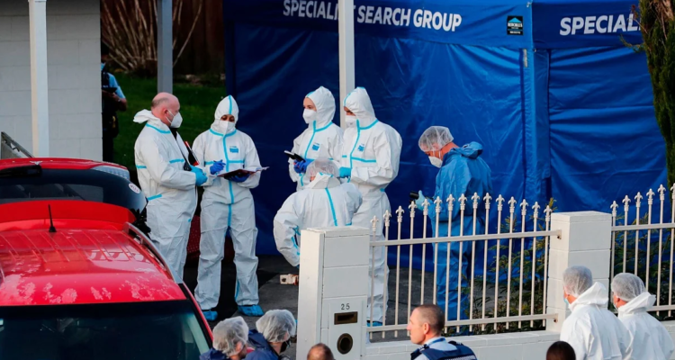 Corea del Sur ubica a mujer vinculada con niños hallados muertos en maletas en Nueva Zelanda