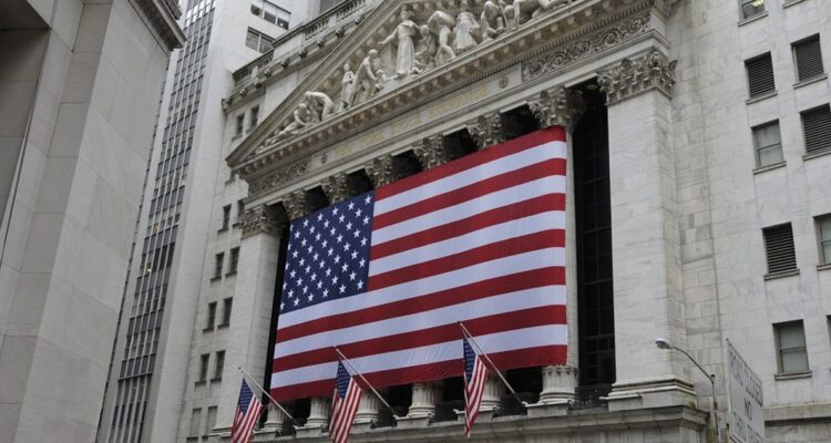 Cinco grandes empresas chinas dejarán de cotizar en la Bolsa de Nueva York