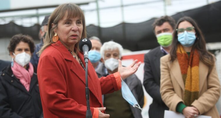 oposición renuncia vega