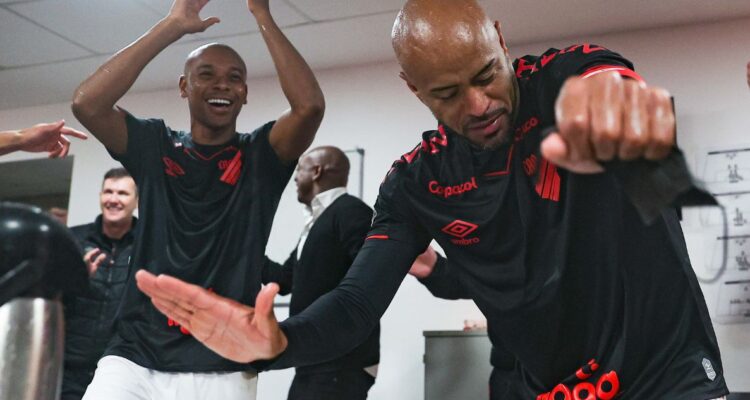 Paranaense y sus burlas a Estudiantes de La Plata