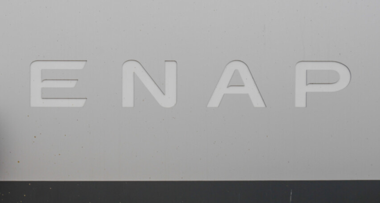 Abogado explica que postergación del juicio de ENAP es por problemas para notificar a testigos