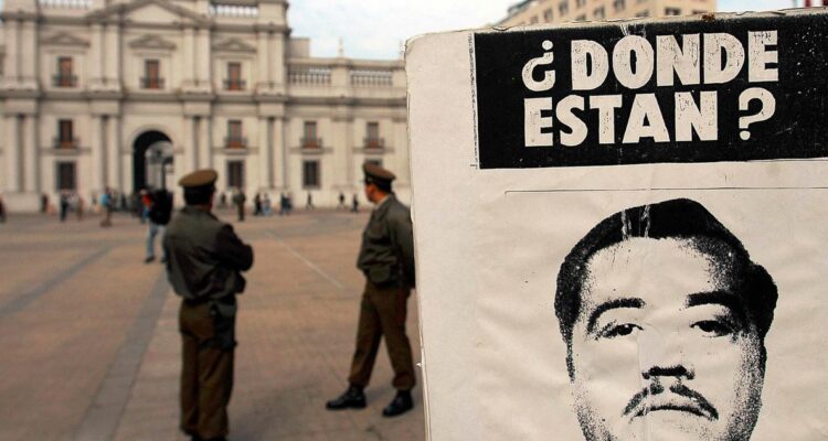 Foto contexto plebiscito y detenidos desaparecidos