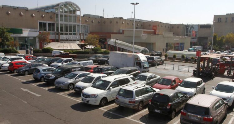 Robo de autos en estacionamientos