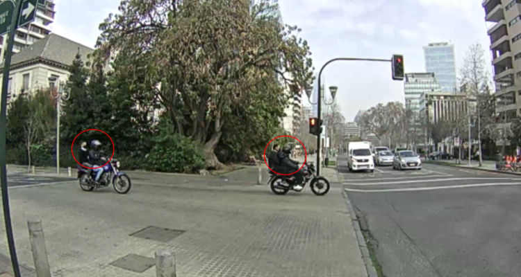 Delincuentes armados roban $20 millones a víctima en salida de banco en Las Condes